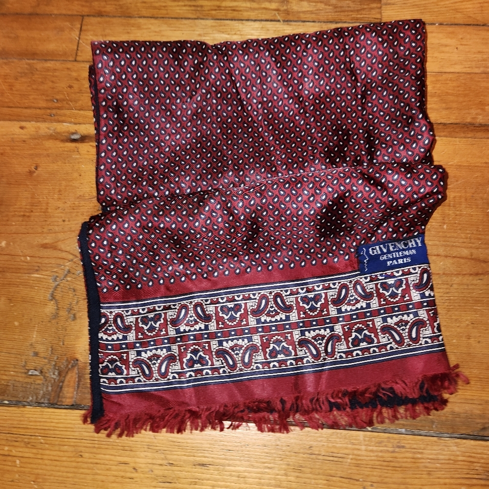 Gentlemen's Designer Silk Lined Fringed Scarf Givenchy Gentlemen Paris